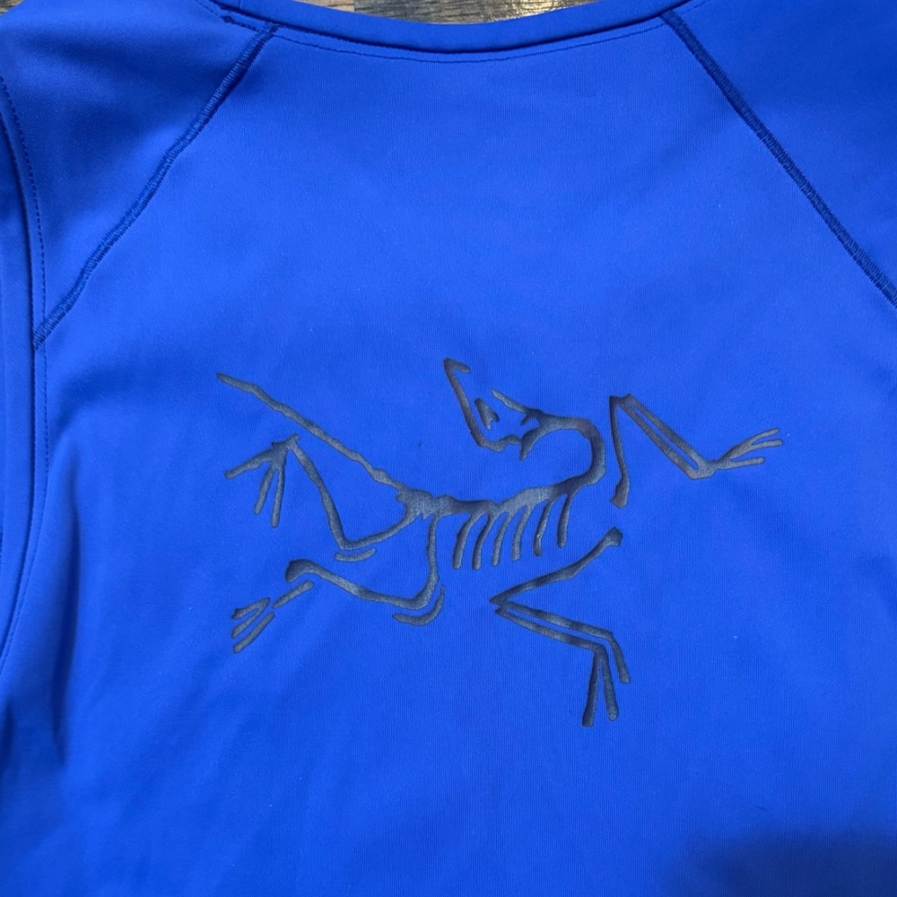 Arc'teryx Soria Tank Size Large NWT Electra / Soulsonic Blue RARE! - Picture 7 of 10